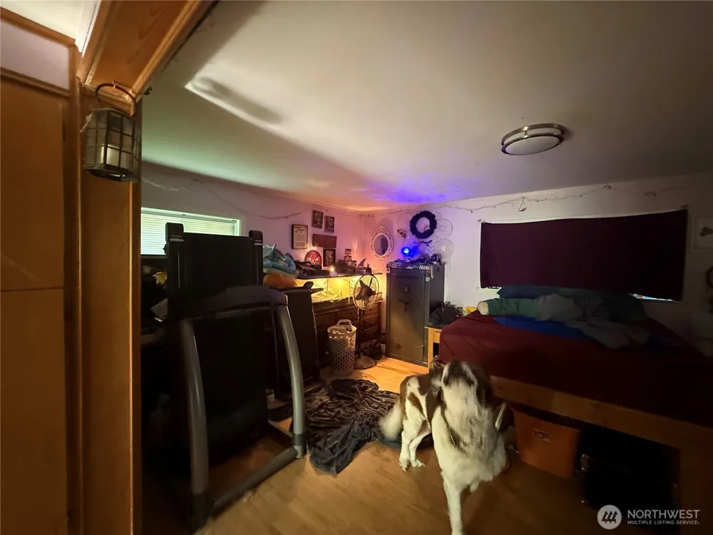664 State Route 409 Cathlamet, WA 98612