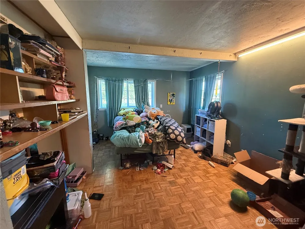 664 State Route 409 Cathlamet, WA 98612