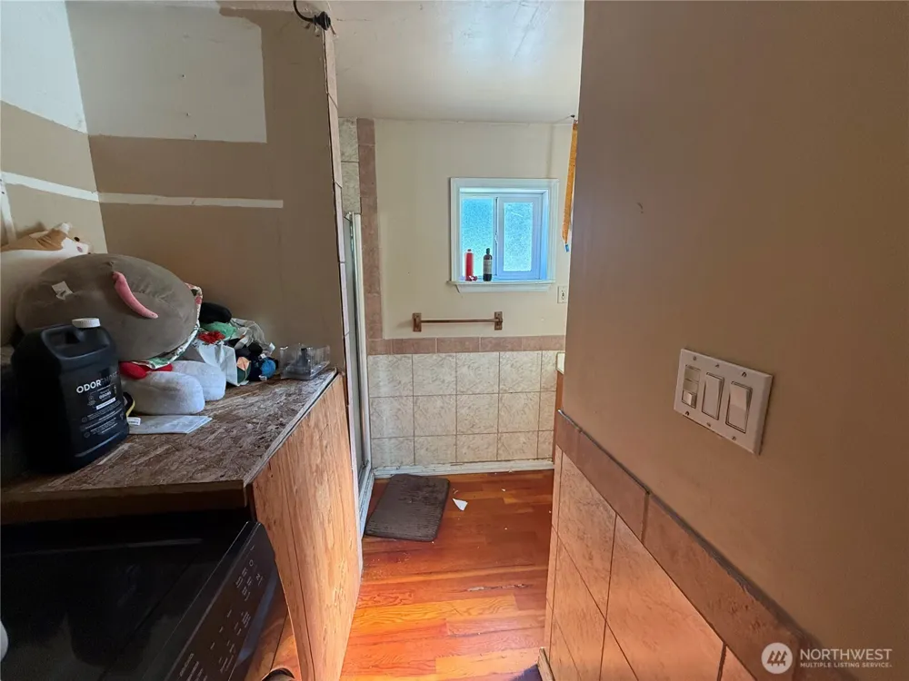 664 State Route 409 Cathlamet, WA 98612