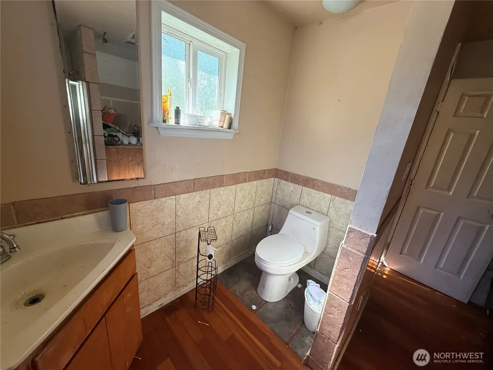 664 State Route 409 Cathlamet, WA 98612