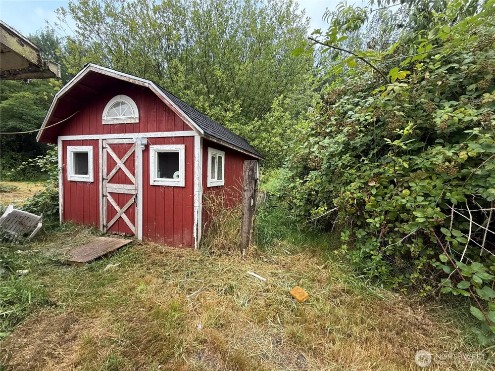 664 State Route 409 Cathlamet, WA 98612