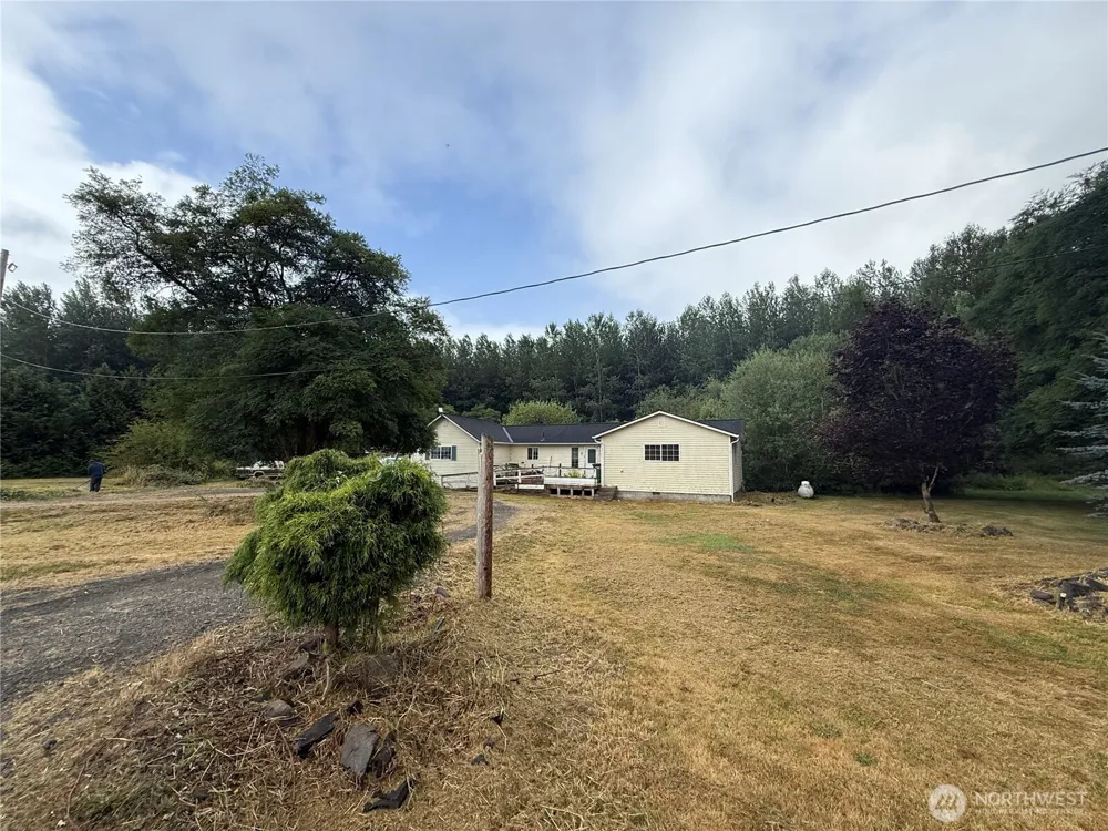 664 State Route 409 Cathlamet, WA 98612