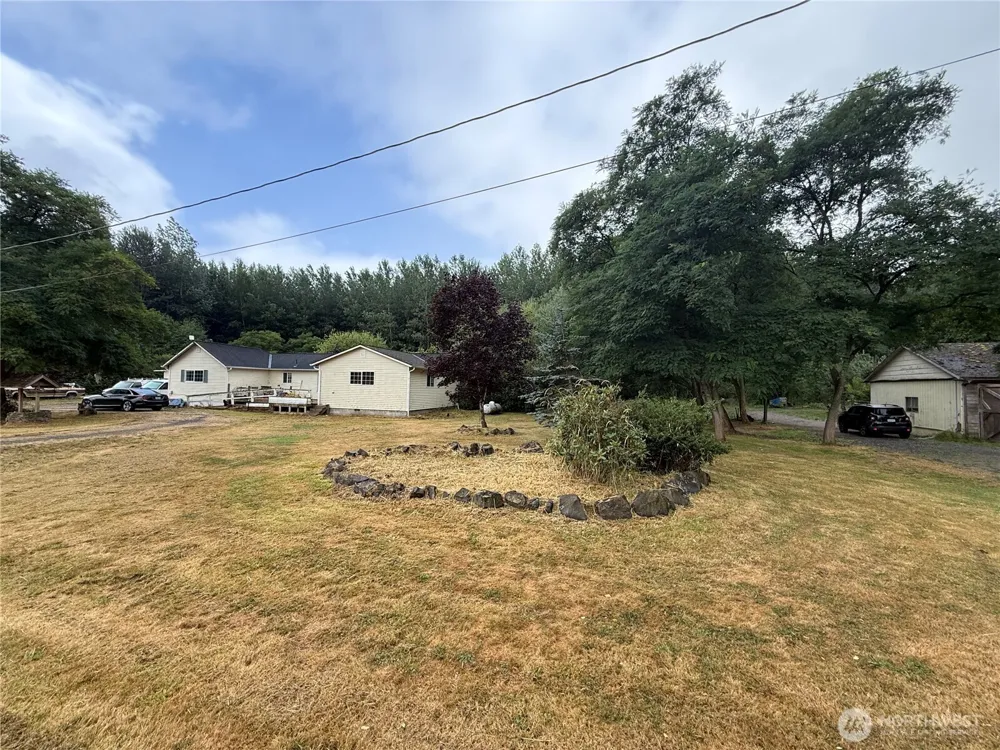 664 State Route 409 Cathlamet, WA 98612