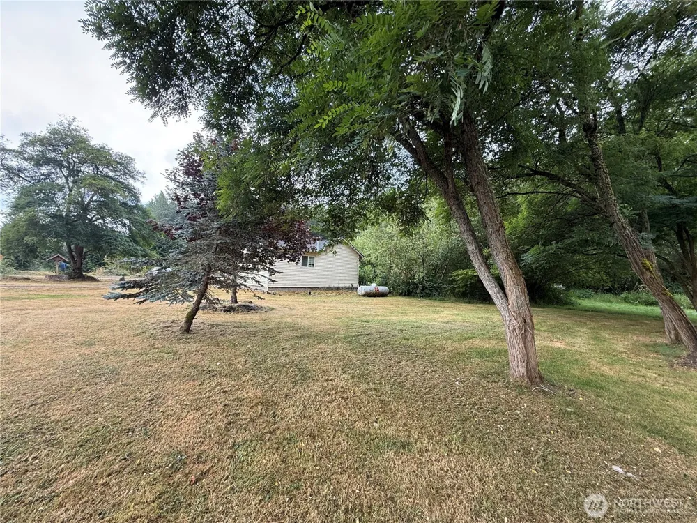 664 State Route 409 Cathlamet, WA 98612