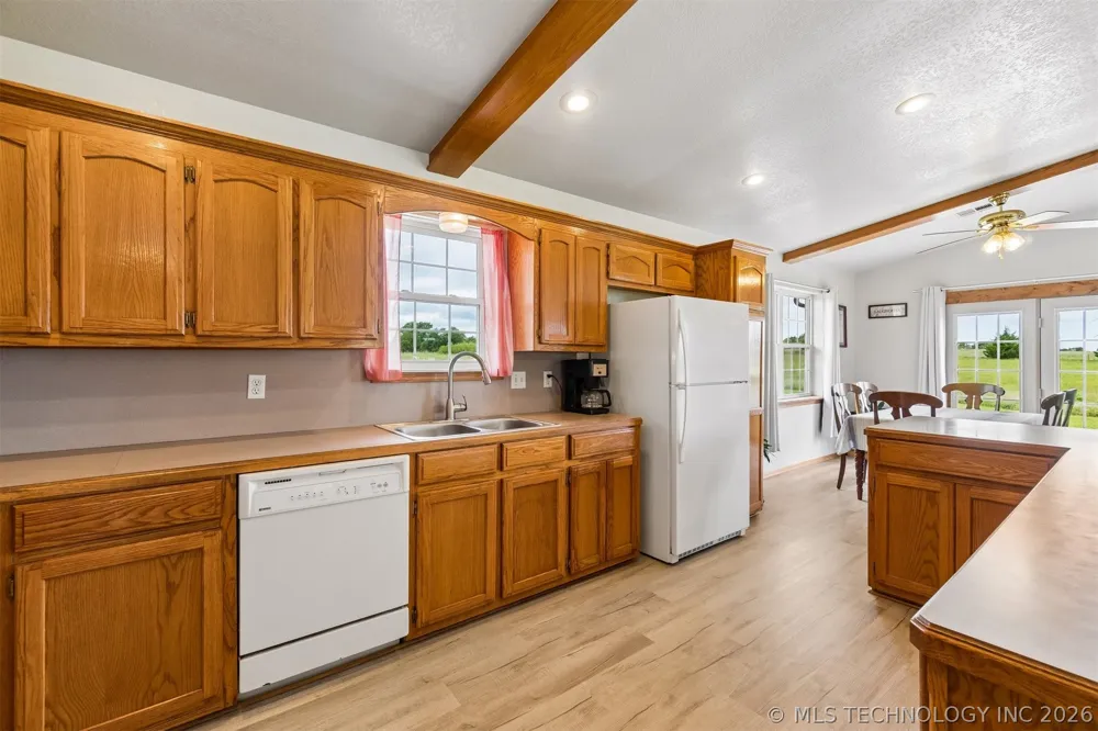 3016 S Agra Road Agra, OK 74824