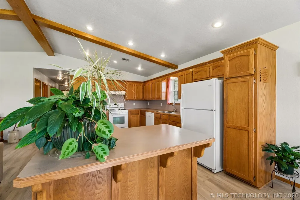 3016 S Agra Road Agra, OK 74824