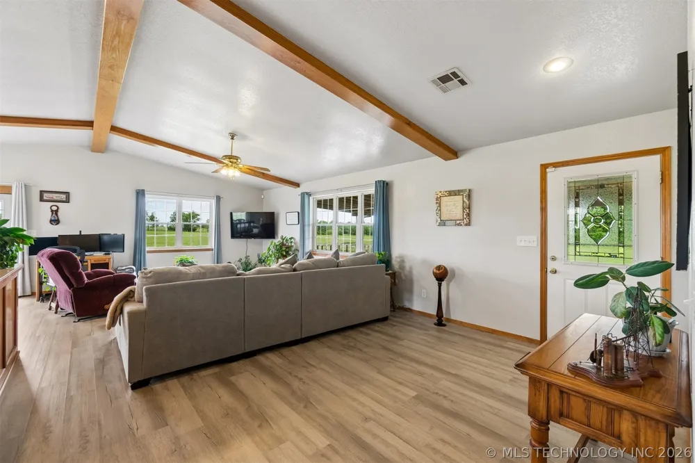3016 S Agra Road Agra, OK 74824