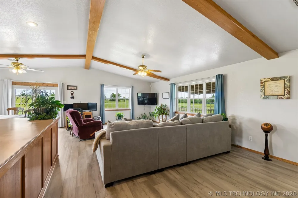 3016 S Agra Road Agra, OK 74824
