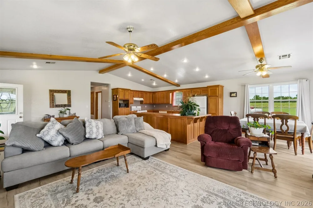 3016 S Agra Road Agra, OK 74824