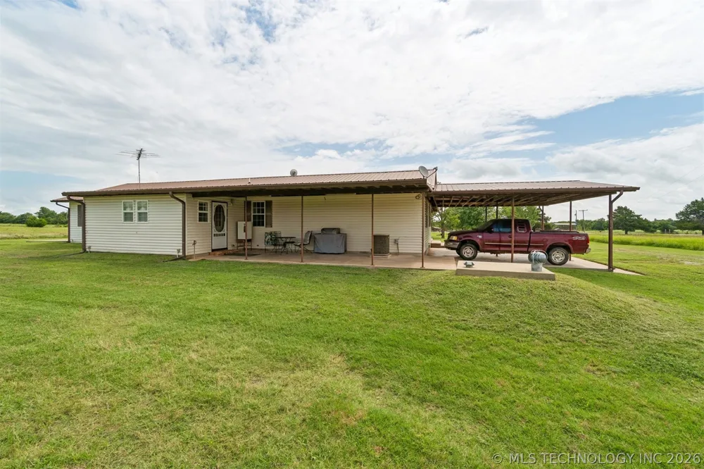 3016 S Agra Road Agra, OK 74824