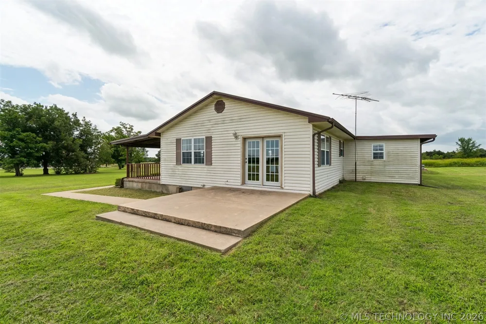 3016 S Agra Road Agra, OK 74824