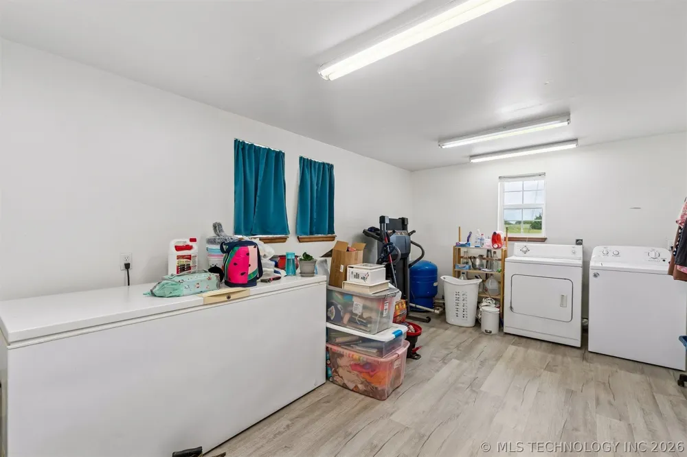 3016 S Agra Road Agra, OK 74824