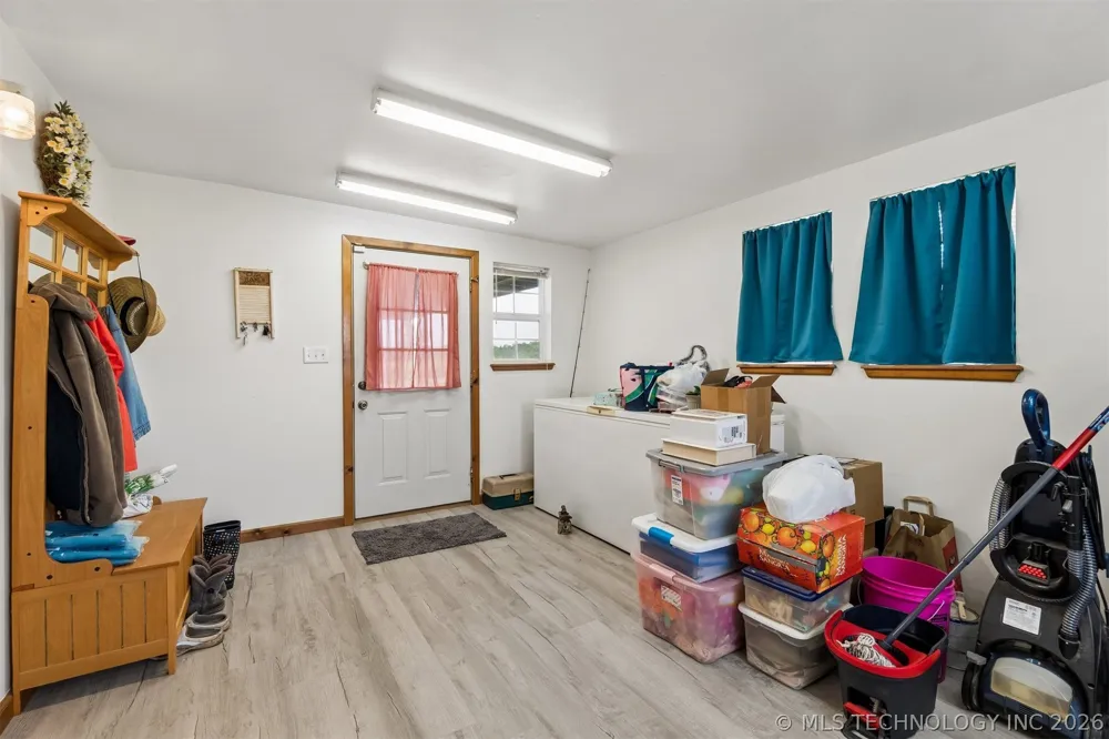 3016 S Agra Road Agra, OK 74824