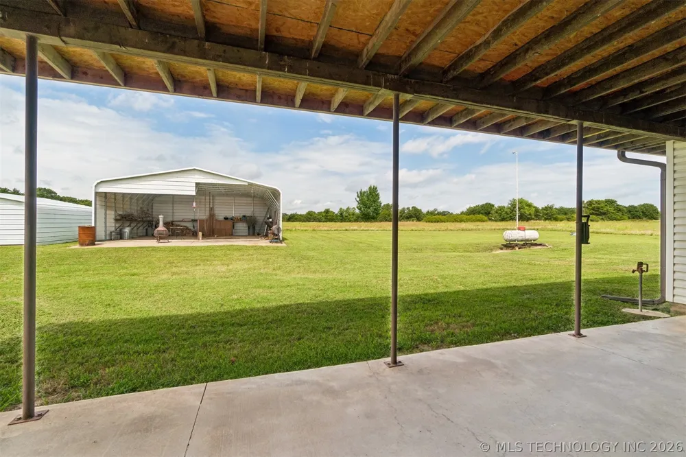 3016 S Agra Road Agra, OK 74824
