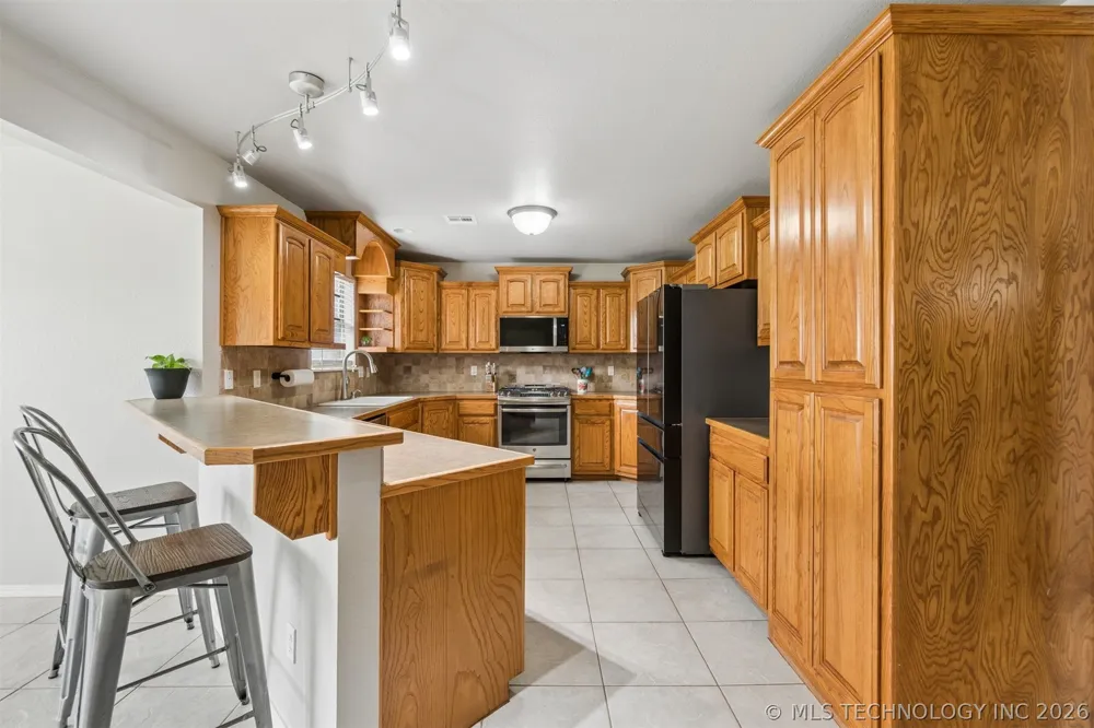 810 Tony Avenue Perkins, OK 74059