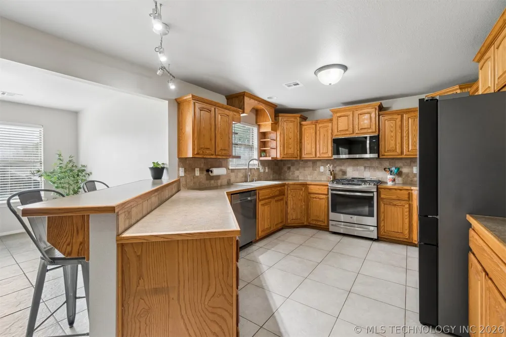 810 Tony Avenue Perkins, OK 74059