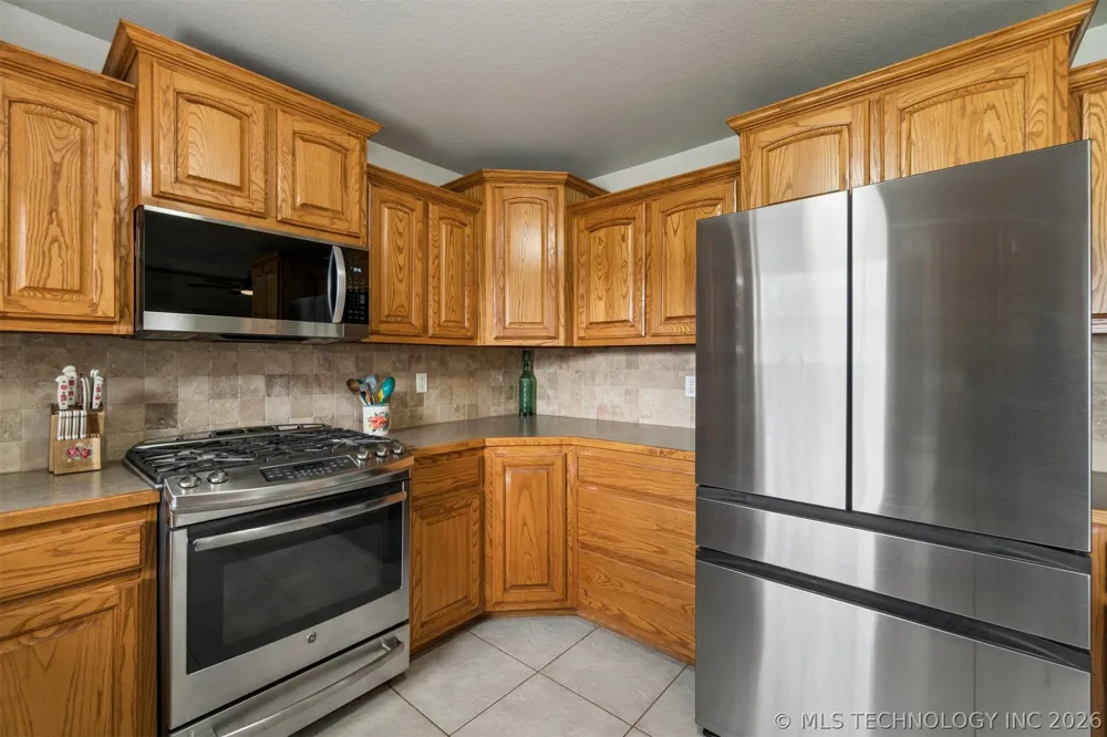 810 Tony Avenue Perkins, OK 74059