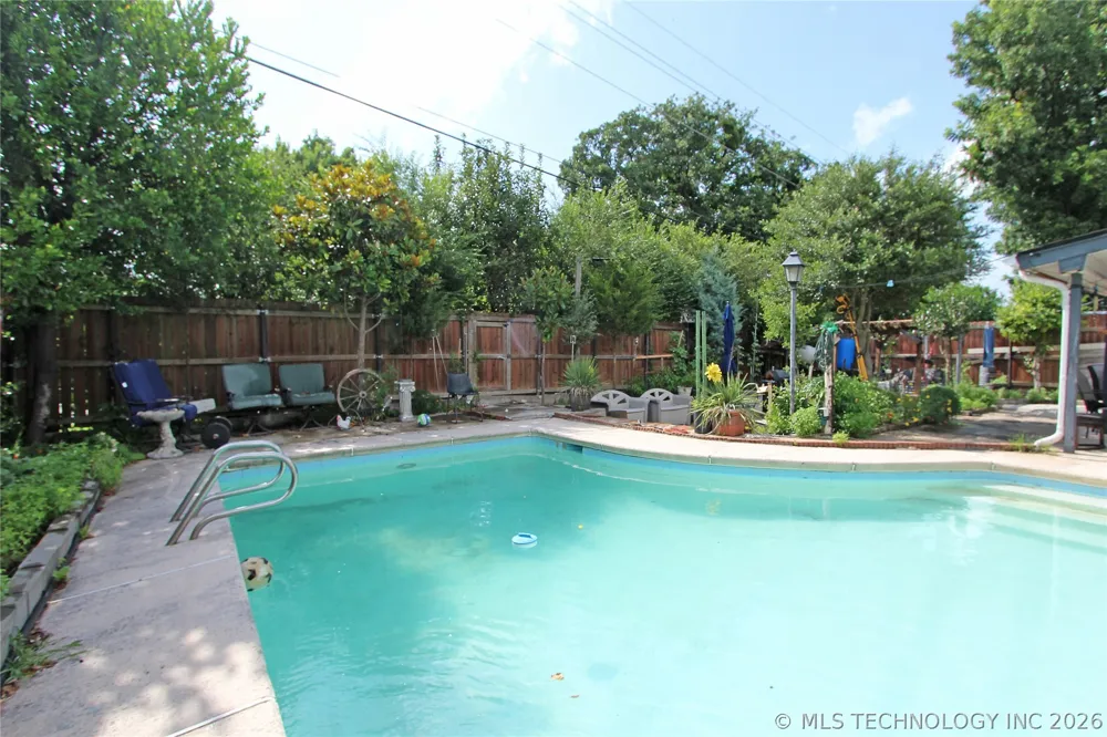 9922 S 66th EastAvenue Tulsa, OK 74133