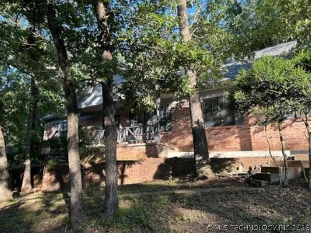 1444 Oakdale Drive Bartlesville, OK 74006