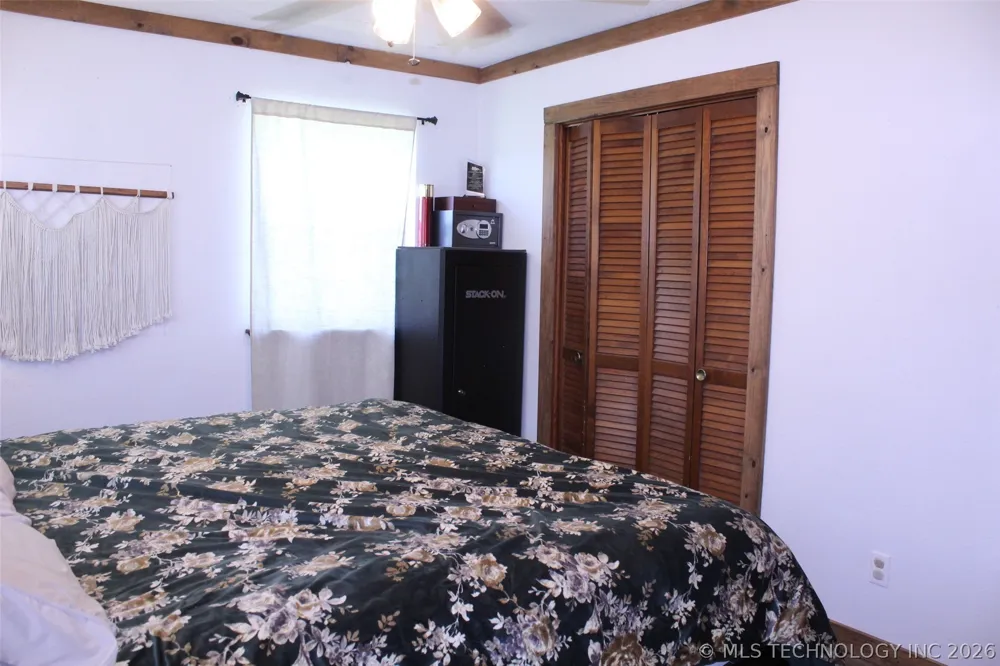371126 E 990 ROAD Castle, OK 74833