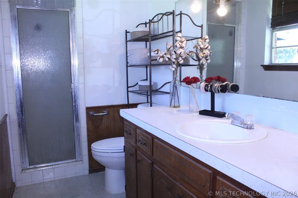 371126 E 990 ROAD Castle, OK 74833