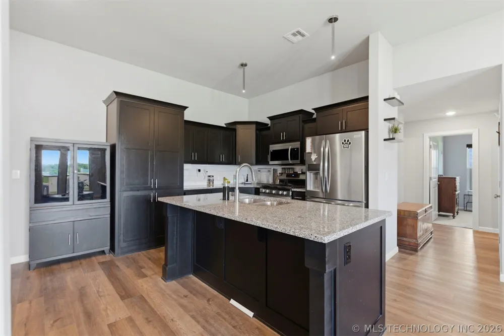 1407 E 150 STREET S Glenpool, OK 74033