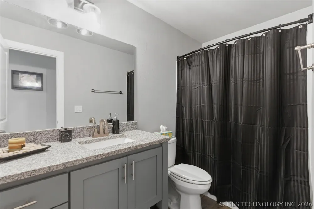 1407 E 150 STREET S Glenpool, OK 74033