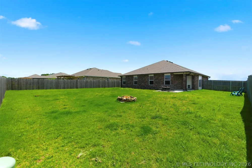 1407 E 150 STREET S Glenpool, OK 74033