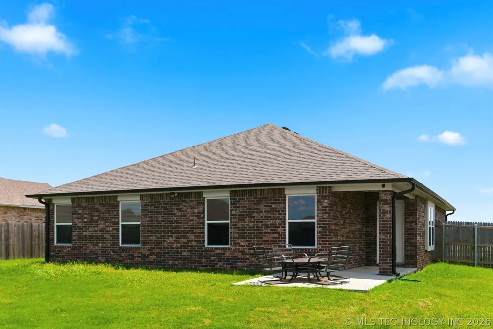1407 E 150 STREET S Glenpool, OK 74033