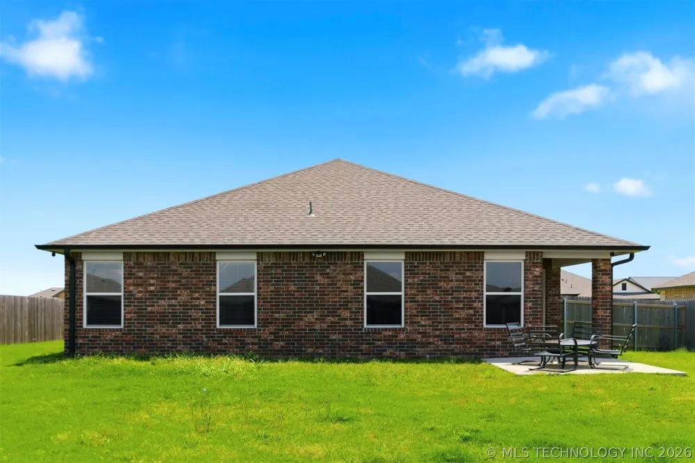 1407 E 150 STREET S Glenpool, OK 74033