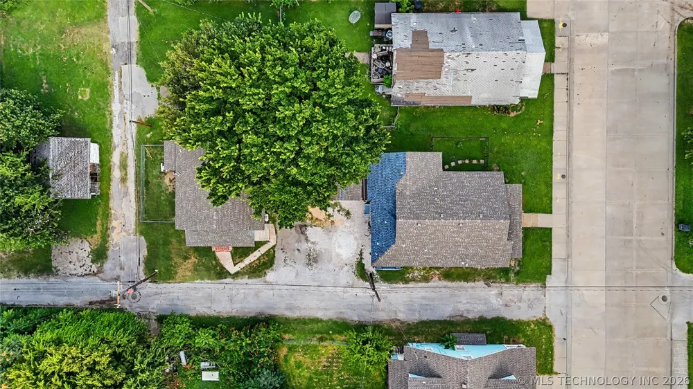 2015 E 2nd Street Tulsa, OK 74104