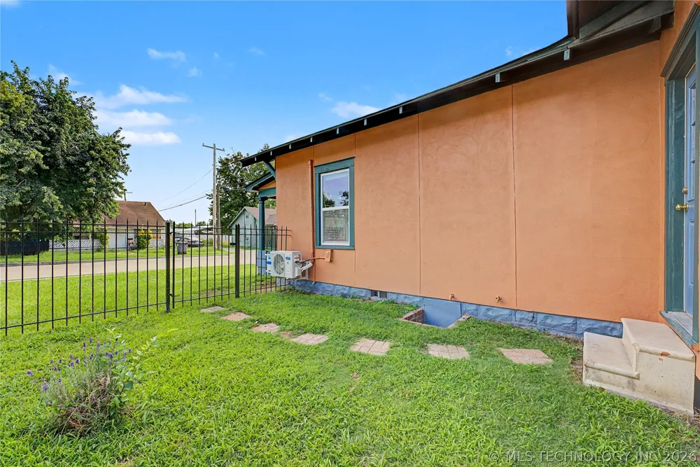 2015 E 2nd Street Tulsa, OK 74104
