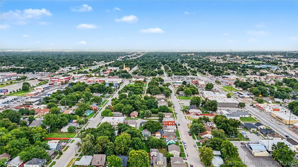 2015 E 2nd Street Tulsa, OK 74104