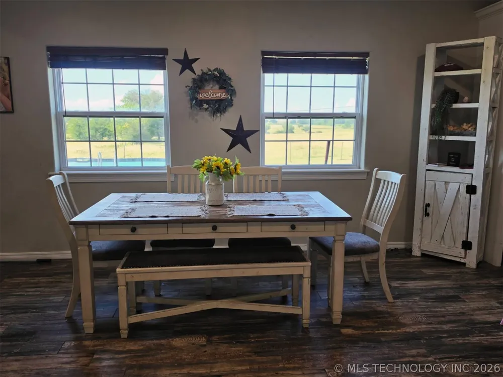 19400 S 300 ROAD Morris, OK 74445