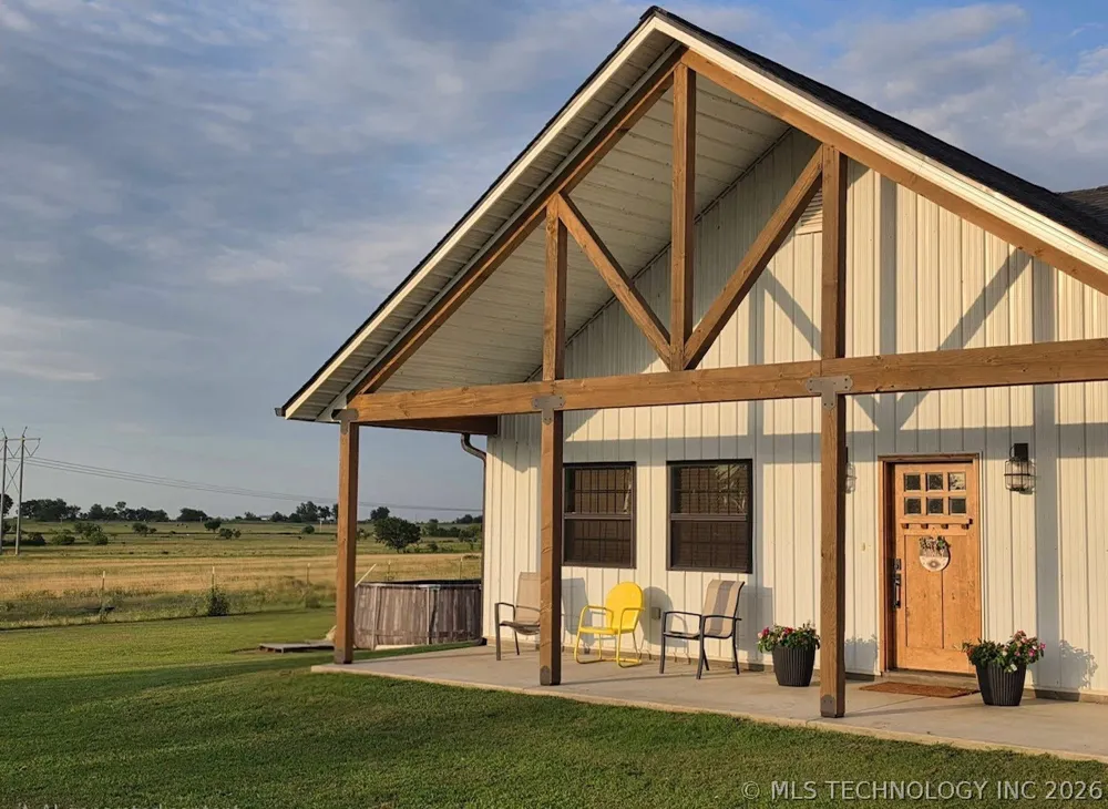 19400 S 300 ROAD Morris, OK 74445