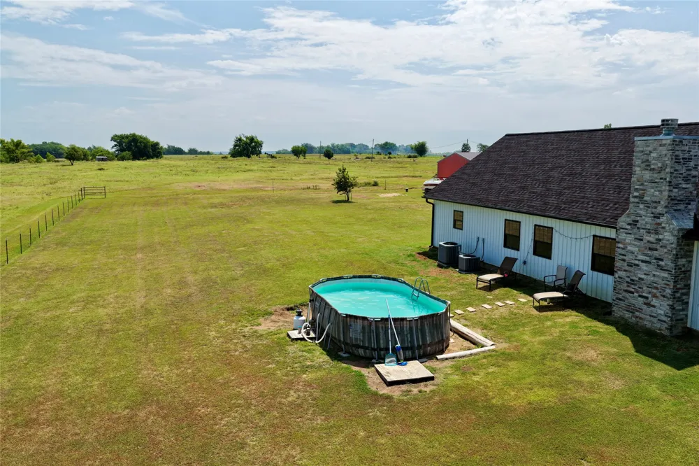 19400 S 300 ROAD Morris, OK 74445
