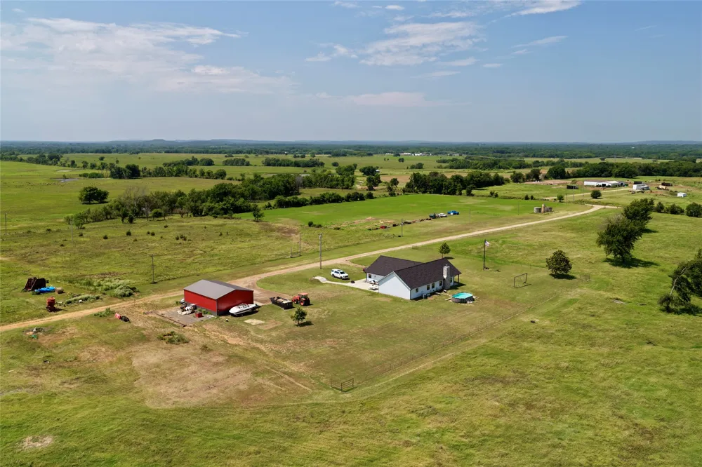 19400 S 300 ROAD Morris, OK 74445