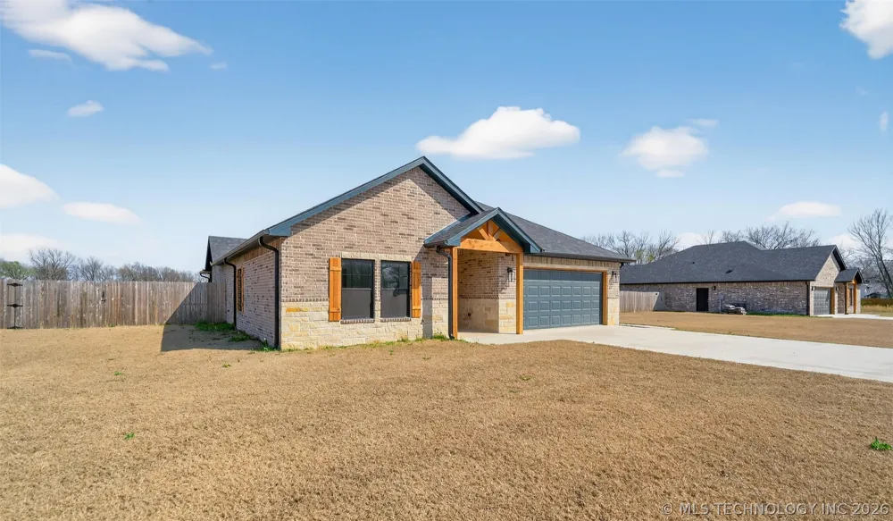 207 Lindsey Avenue Adair, OK 74330