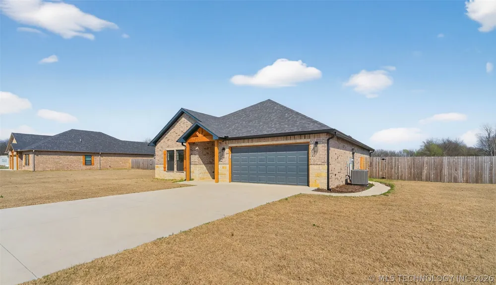 207 Lindsey Avenue Adair, OK 74330