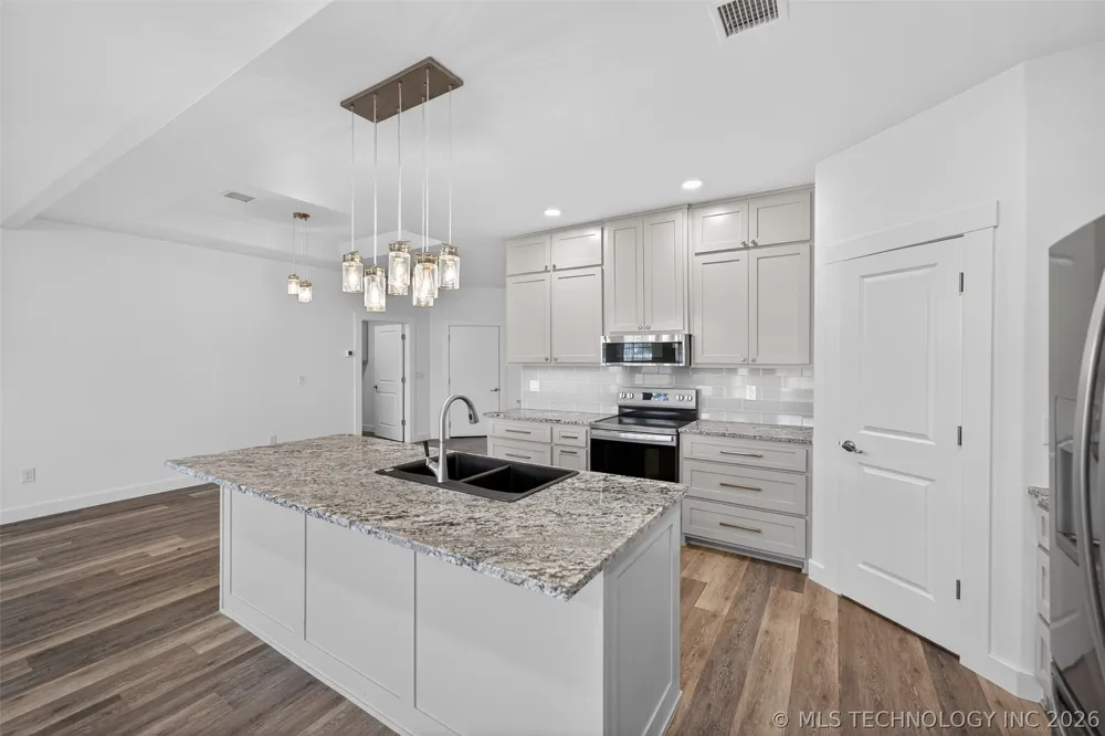 207 Lindsey Avenue Adair, OK 74330