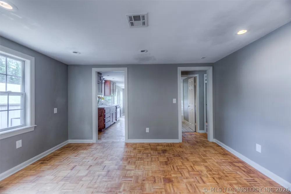 4912 S 165th WestAvenue Sand Springs, OK 74063