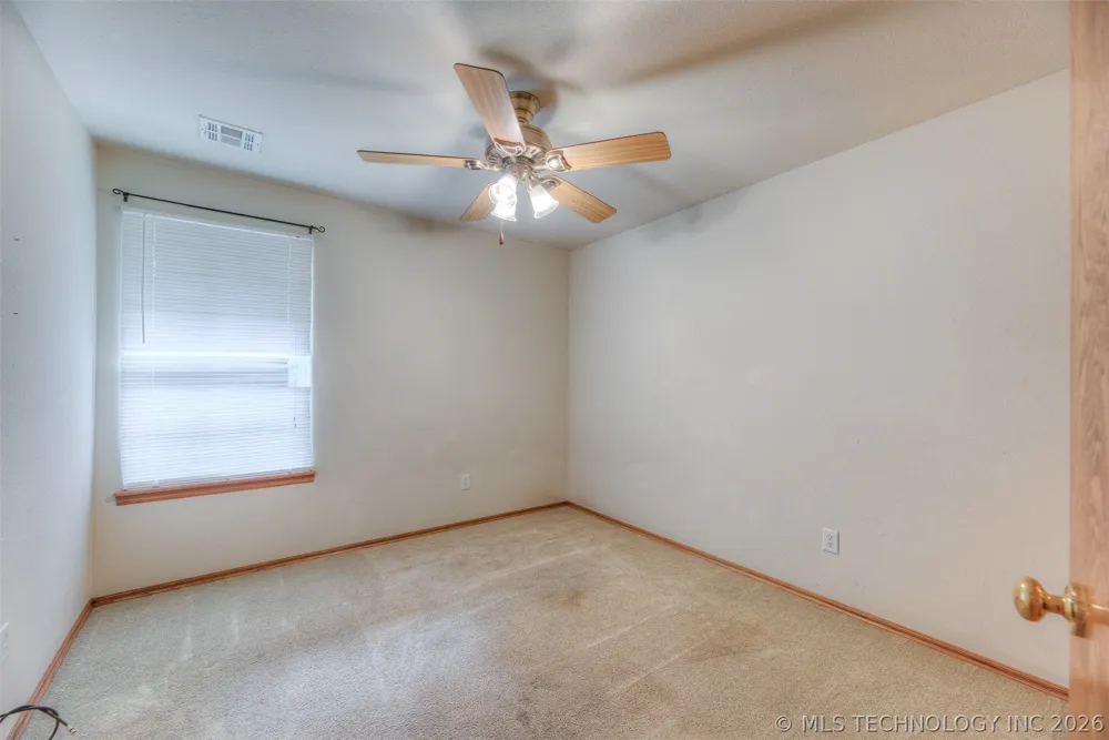 26382 E 111th Court Coweta, OK 74429
