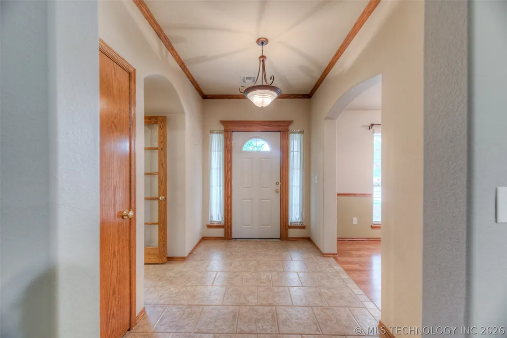 26382 E 111th Court Coweta, OK 74429