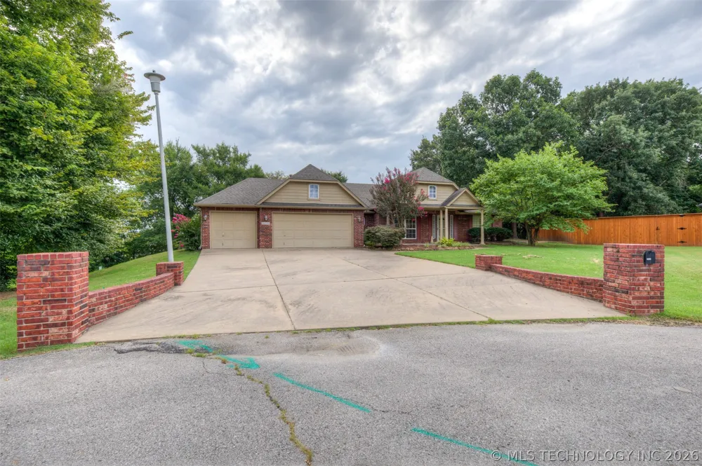 26382 E 111th Court Coweta, OK 74429