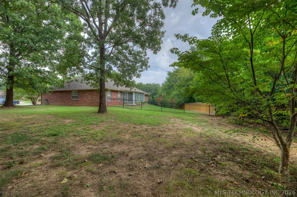 26382 E 111th Court Coweta, OK 74429