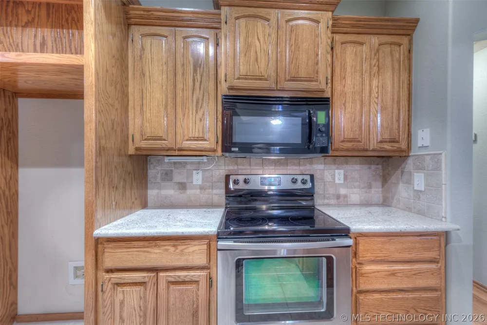 26382 E 111th Court Coweta, OK 74429