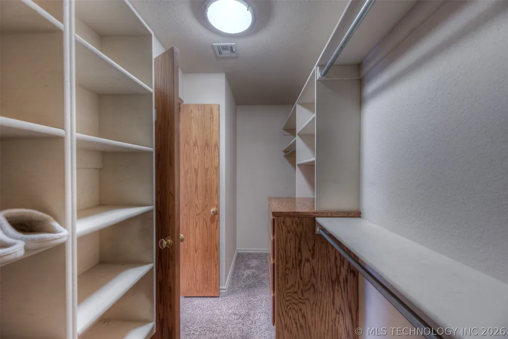 26382 E 111th Court Coweta, OK 74429