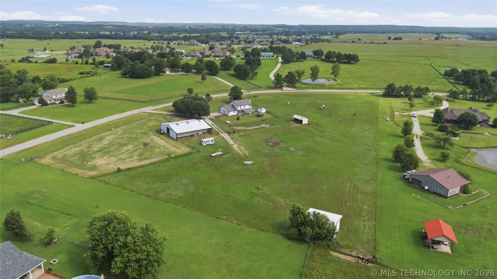 17817 Louisville Avenue Skiatook, OK 74070