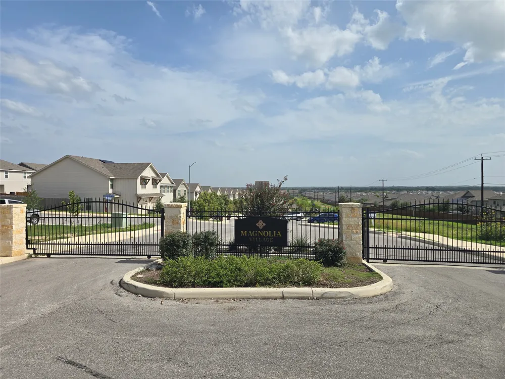 7520 Magnolia Village Village #101 San Antonio, TX 78252