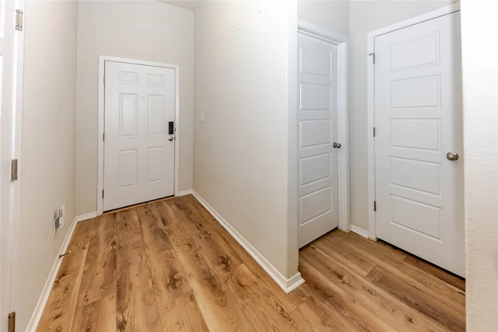 303 Schuyerville Drive Elgin, TX 78621